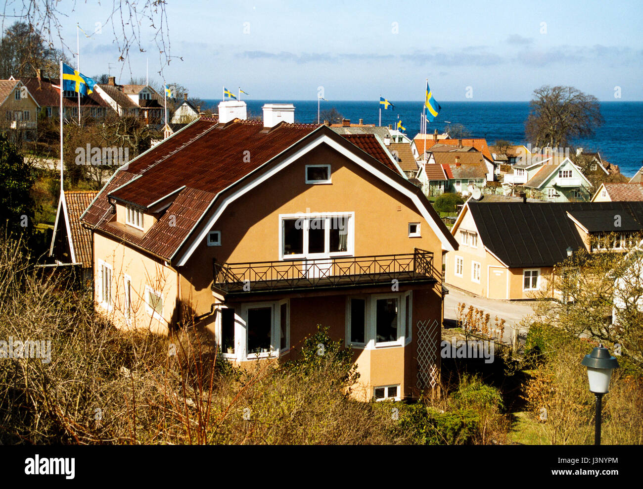 ARILD Schweden mit Blick auf das Dorf am Meer Stockfoto