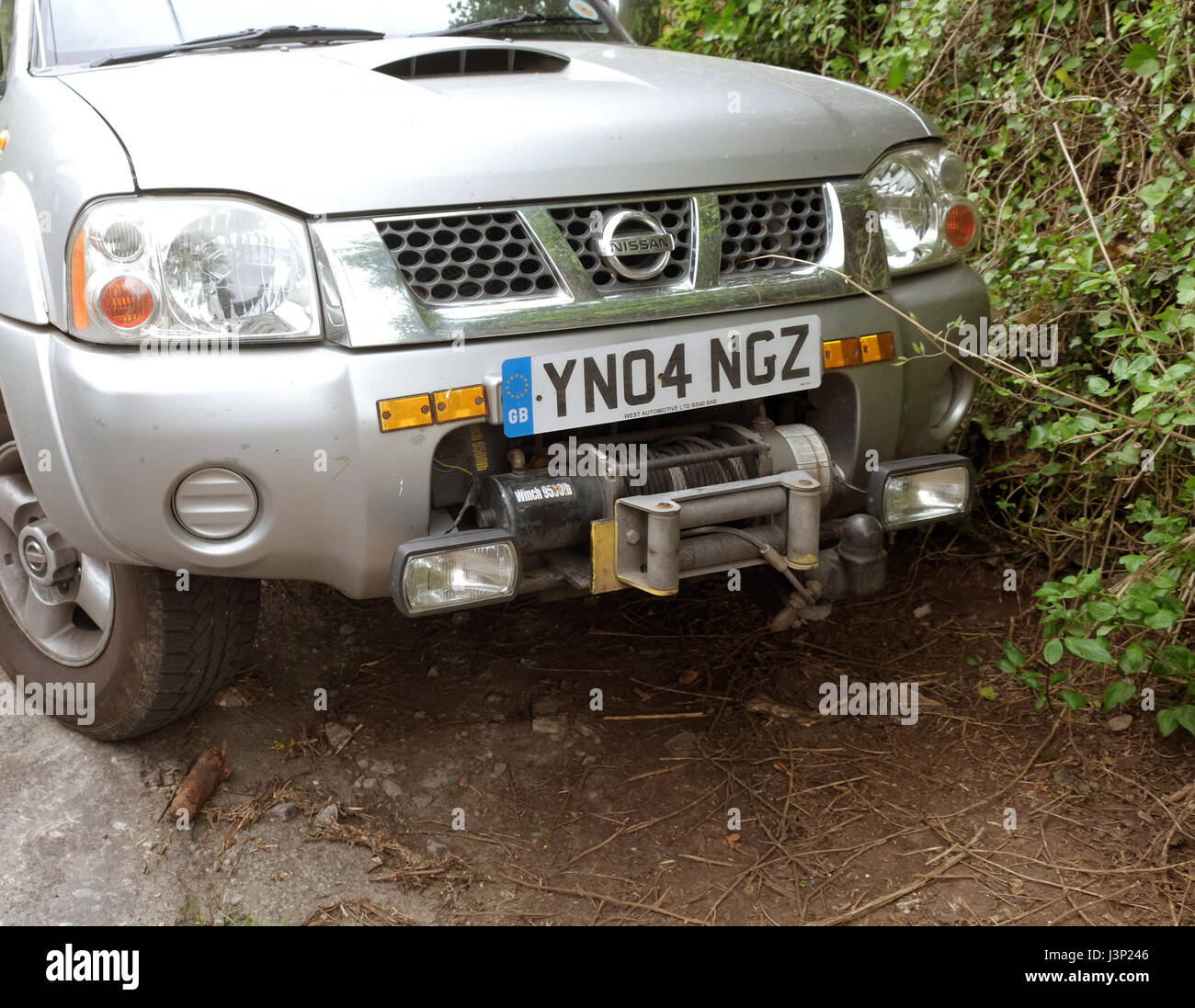 6. Mai 2017 - Winde auf der Vorderseite eines 2004 Modell Nissan 4 x 4 LKW Stockfoto