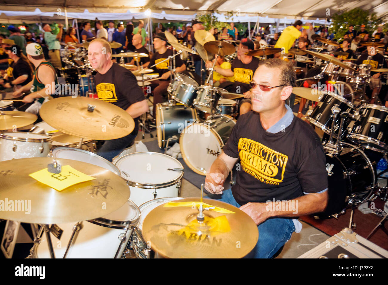 Miami Florida, Hollywood, Arts Park, The Big Beat, Event, Versuch, Pause, Guinness-Buch, Weltrekord, die meisten Trommler, gleicher Beat, Schlagzeug, Schlagzeug, spielen, Percussio Stockfoto