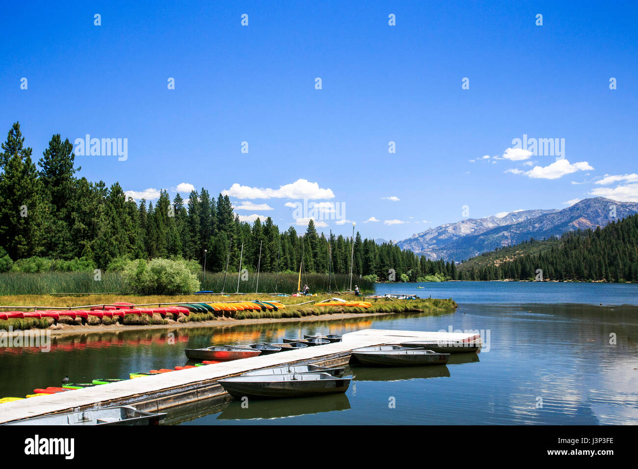 Friedlichen Nachmittag an Hume Lake, Sequoia National Forest Kalifornien Stockfoto