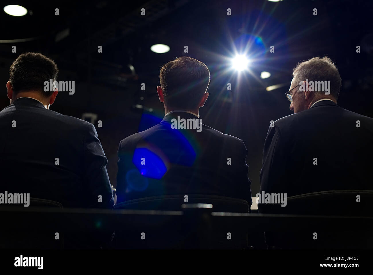 Drei der sieben demokratischen Kandidaten der Philadelphia District Attorney-Debatte in den WHYY Studios in Philadelphia, PA, am 27. April 2017. Stockfoto