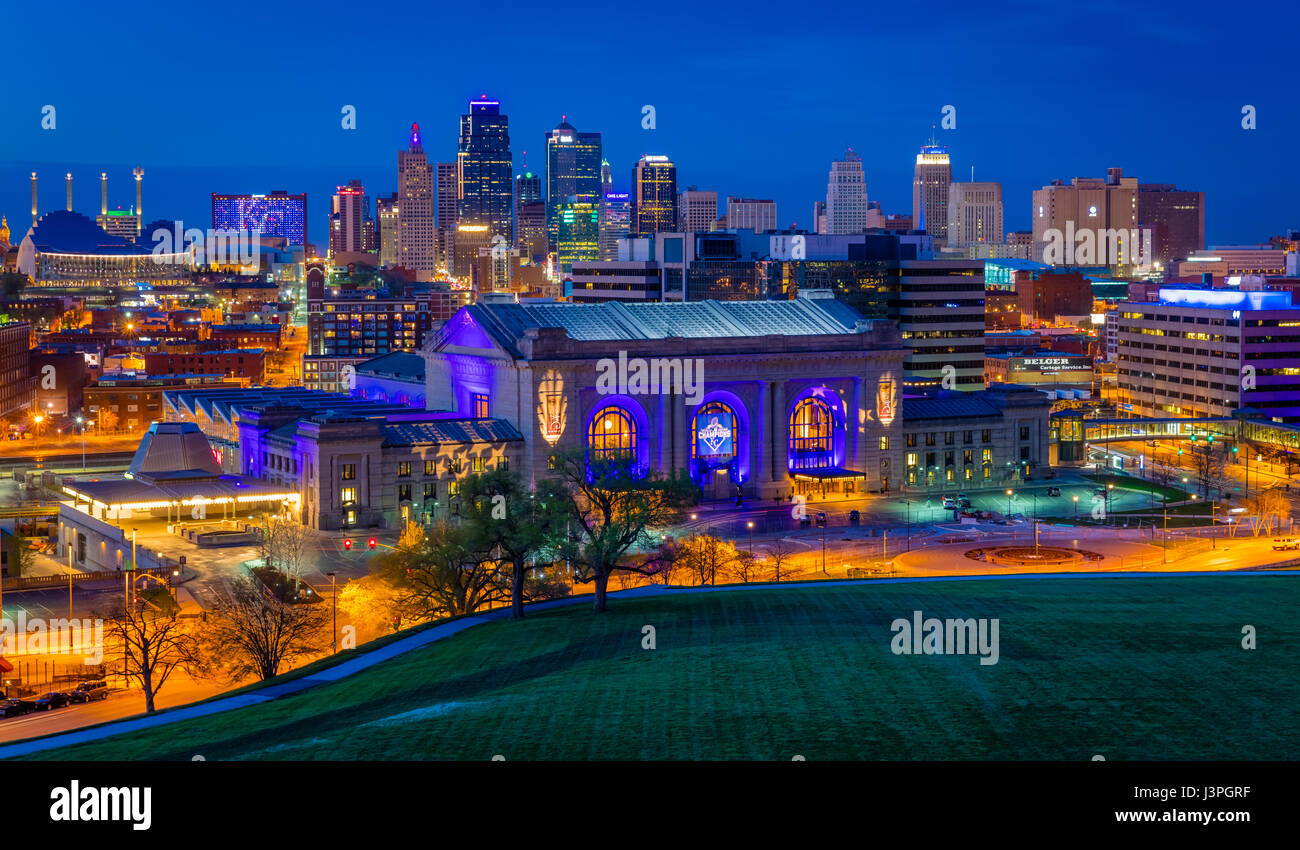Kansas City (oft als K.C) ist die bevölkerungsreichste Stadt im US-Bundesstaat Missouri. Im Jahr 2010 hatte es eine Bevölkerung von 459.787, die ri hatte Stockfoto