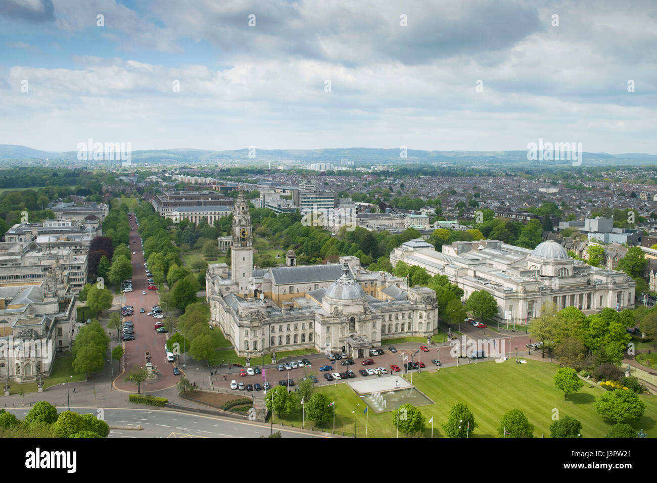 Allgemeine Luftaufnahme der City Hall in Cardiff, Wales, UK. Stockfoto