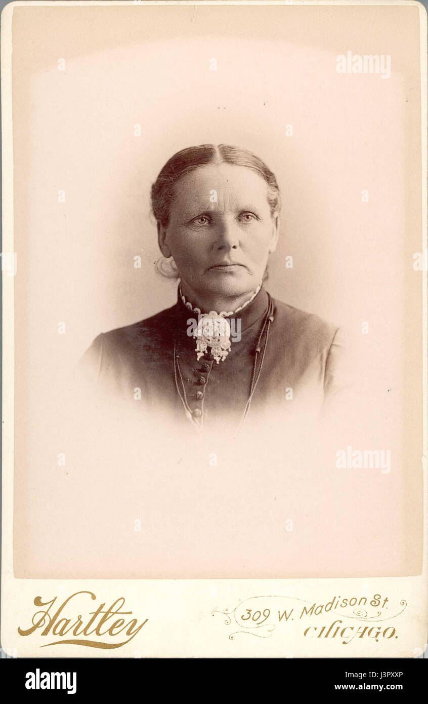 Dieses Kabinettfoto aus dem Norsker Folkemuseum zeigt Norwegisch-Amerikaner. Es beleuchtet das kulturelle Erbe und die Erfahrung der Norweger in Amerika und erfasst einen wichtigen Aspekt der norwegischen-amerikanischen Geschichte. Stockfoto