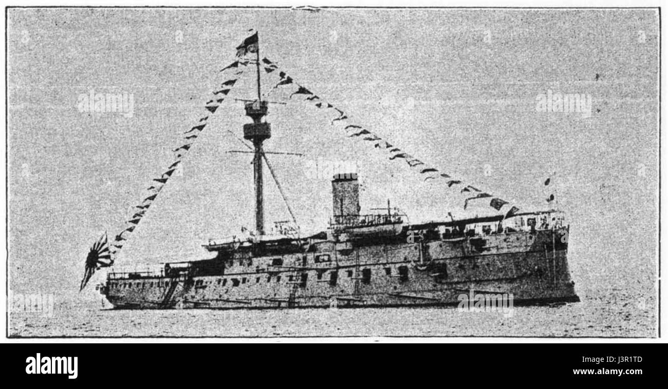 Der japanische Kreuzer Matsushima war ein Schlüsselschiff der Kaiserlichen Japanischen Marine während des späten 19. Jahrhunderts. Sie spielte eine wichtige Rolle in Seekämpfen, insbesondere während des Chinesisch-Japanischen Krieges. Matsushima ist bekannt für sein Design und seine Beiträge zur japanischen Militärgeschichte. Stockfoto