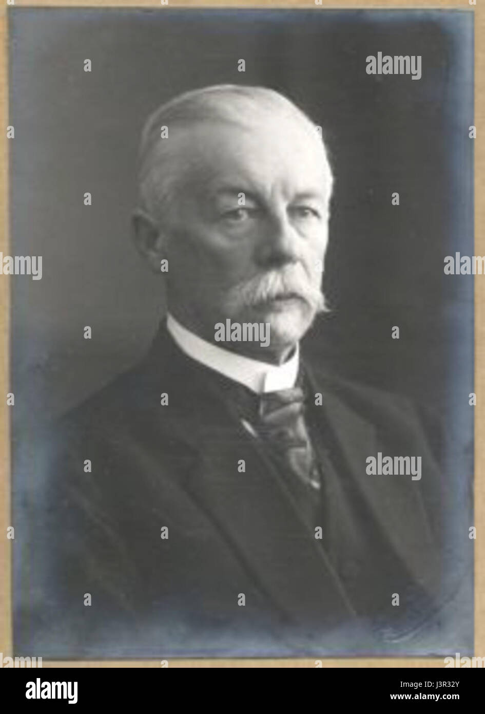 Foto von Karl Dehio, aufgenommen von Heinrich Riedel (1870–1932), einem estnischen Fotografen der 1890er bis 1929. Dehio war zu seiner Zeit eine bemerkenswerte Figur. Stockfoto