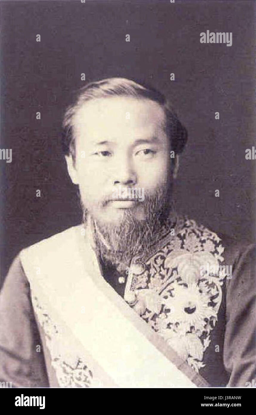 Ito Hirobumi war ein japanischer Staatsmann und erster Premierminister Japans. Er spielte eine Schlüsselrolle bei der Modernisierung Japans während der Meiji-Zeit und beeinflusste dessen politische, wirtschaftliche und militärische Reformen und war eine prominente Persönlichkeit in der japanischen Geschichte des frühen 20. Jahrhunderts. Stockfoto