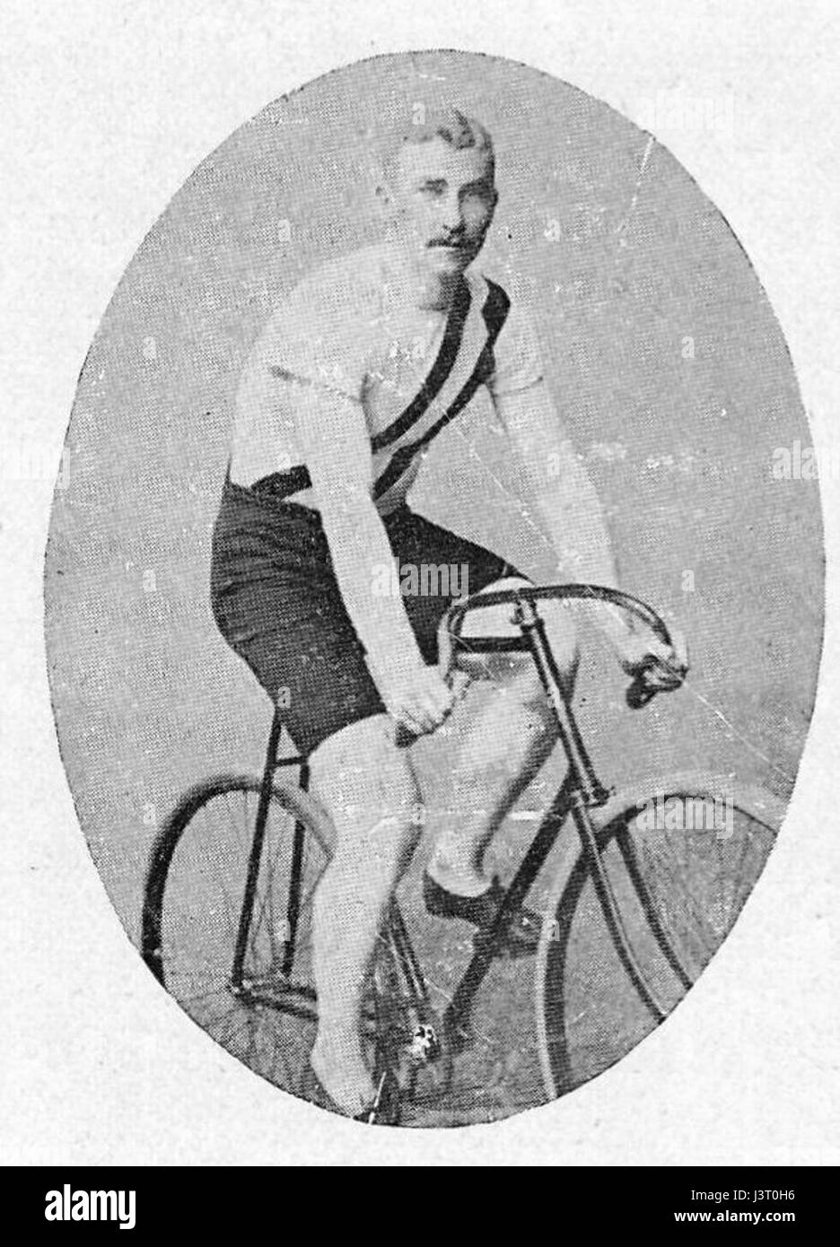 Jaap Eden war ein bekannter niederländischer Speedskater und Radfahrer, der für seine Leistungen in beiden Sportarten im späten 19. Und frühen 20. Jahrhundert berühmt war. Sein Vermächtnis ist in der niederländischen Sportgeschichte von Bedeutung. Stockfoto