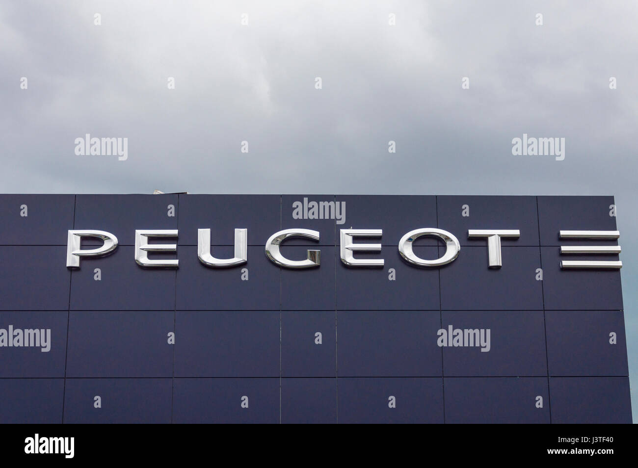 Forli, Italien 26. März 2017: Logo von Peugeot. Peugeot ist ein französischer Automobilhersteller. Stockfoto