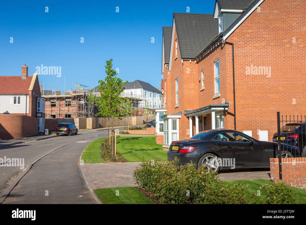 Neue Häuser auf einem privaten entwickelten Anwesen in Hagley UK moderne Dorf Gehäuse Stockfoto