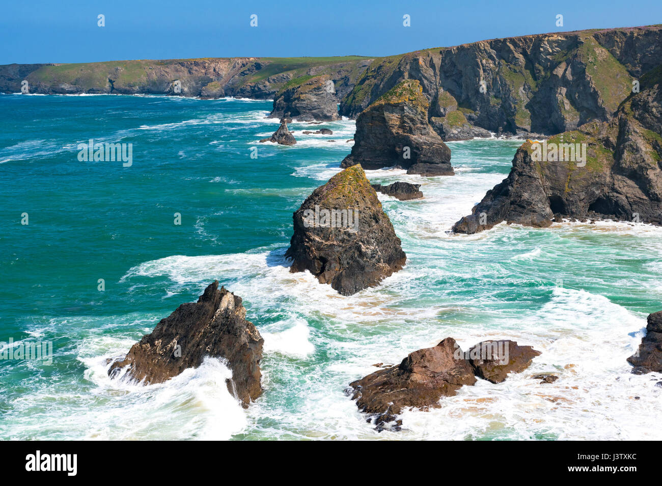 Bedruthan Schritte eine Felsformation auf der nördlichen Küste von Cornwall, England, UK Stockfoto