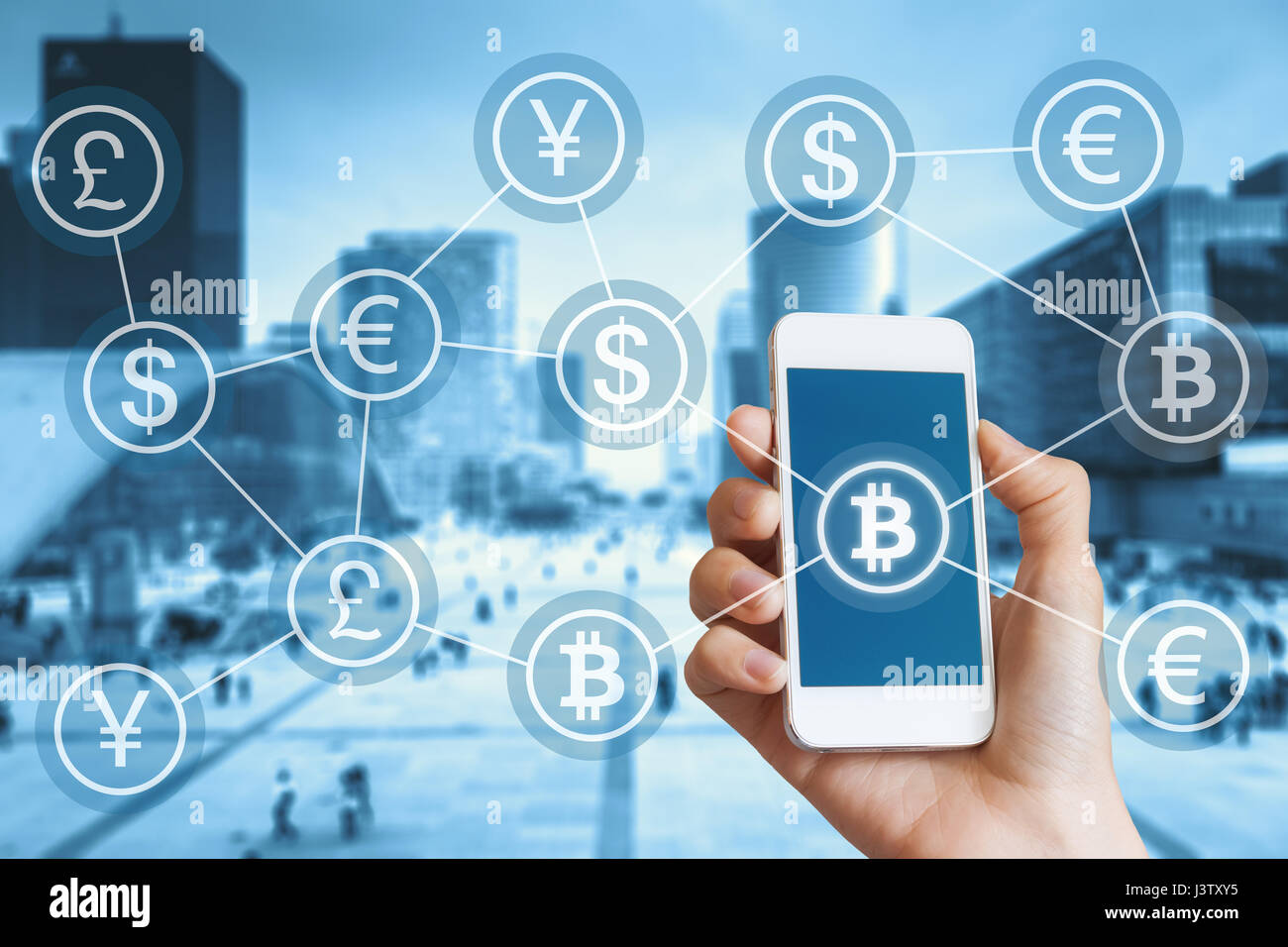 Bitcoin cryptocurrency und blockchain Konzept für digitalen Zahlung mit einer Person mit einem Smartphone, Stadt bakground und ein Netzwerk von angeschlossenen Währung Stockfoto
