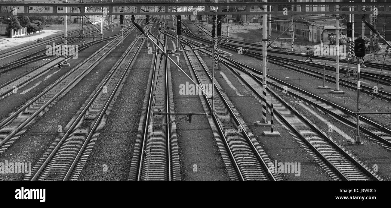 Vogelperspektive Ansicht Bahngleise schwarz / weiß Stockfoto