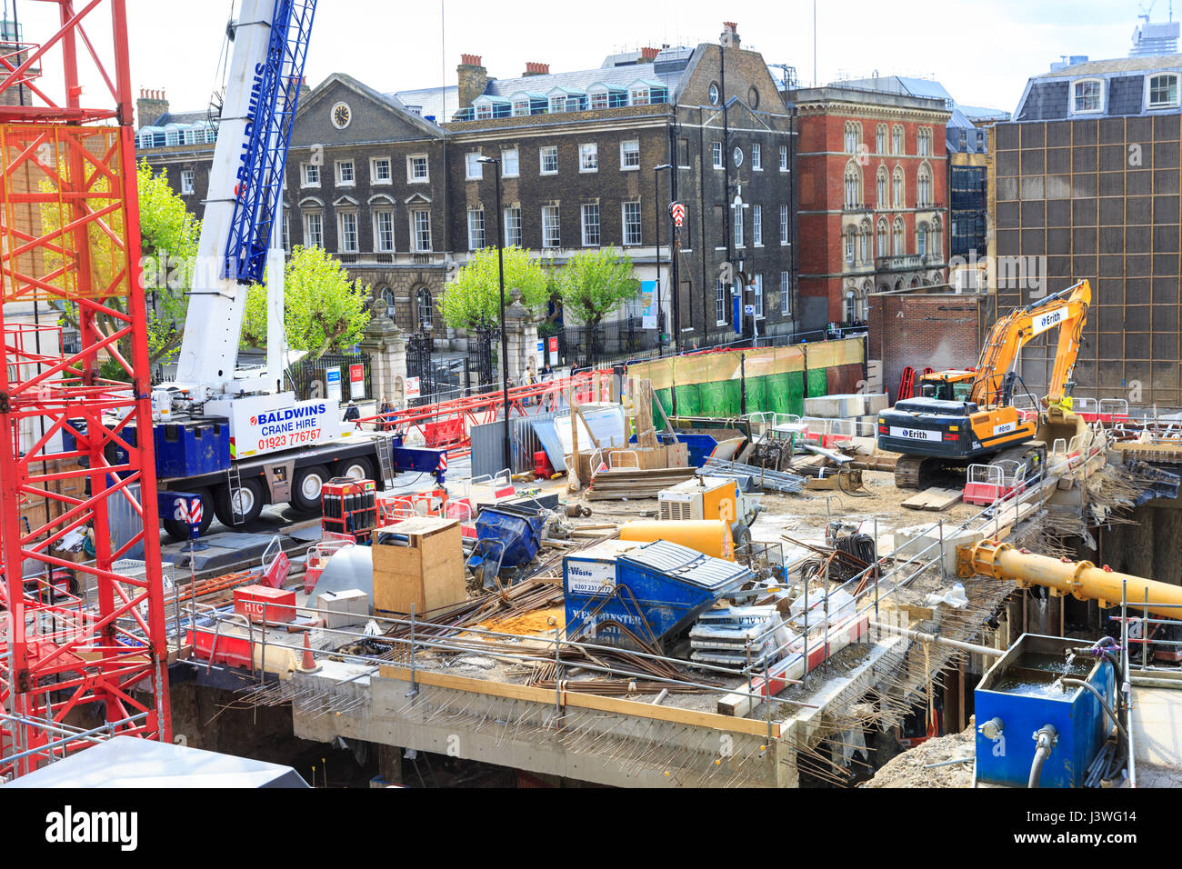 Bau von weiteren Gebäuden neben der Shard London Bridge, London Stockfoto