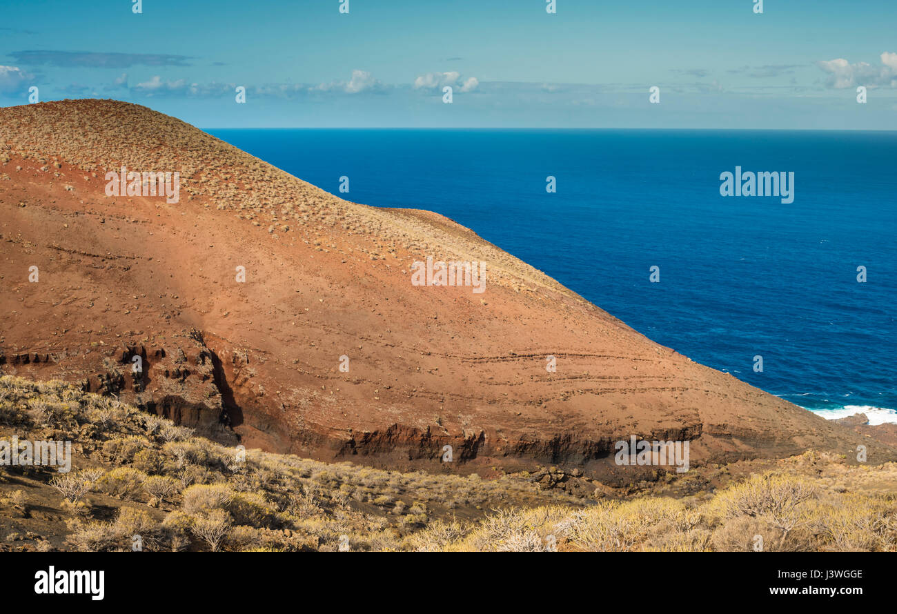 Die Vulkankegel Montana Quemada in La Dehesa, die westlichste Region von El Hierro, Kanarische Inseln, Spanien Stockfoto