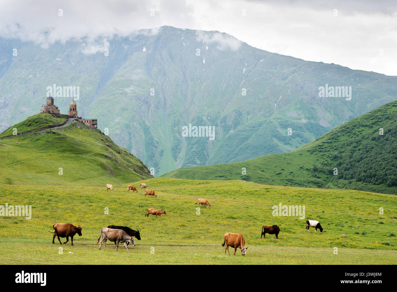 Dreifaltigkeitskirche in zurGergeti - Gergetis Tsminda Sameba Stockfoto