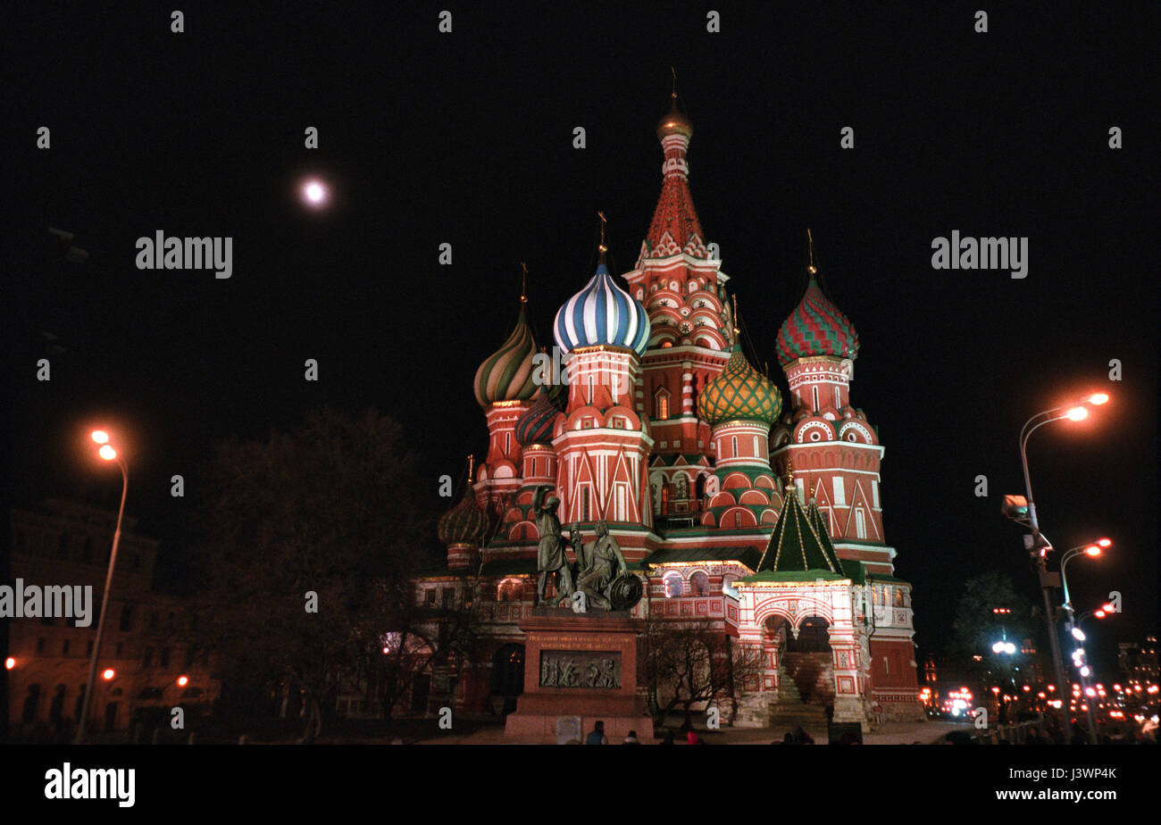 Rotes Quadrat in der Nacht, Moskau, Russland (Aufnahme auf Film Fujifilm Natura 1600) Stockfoto