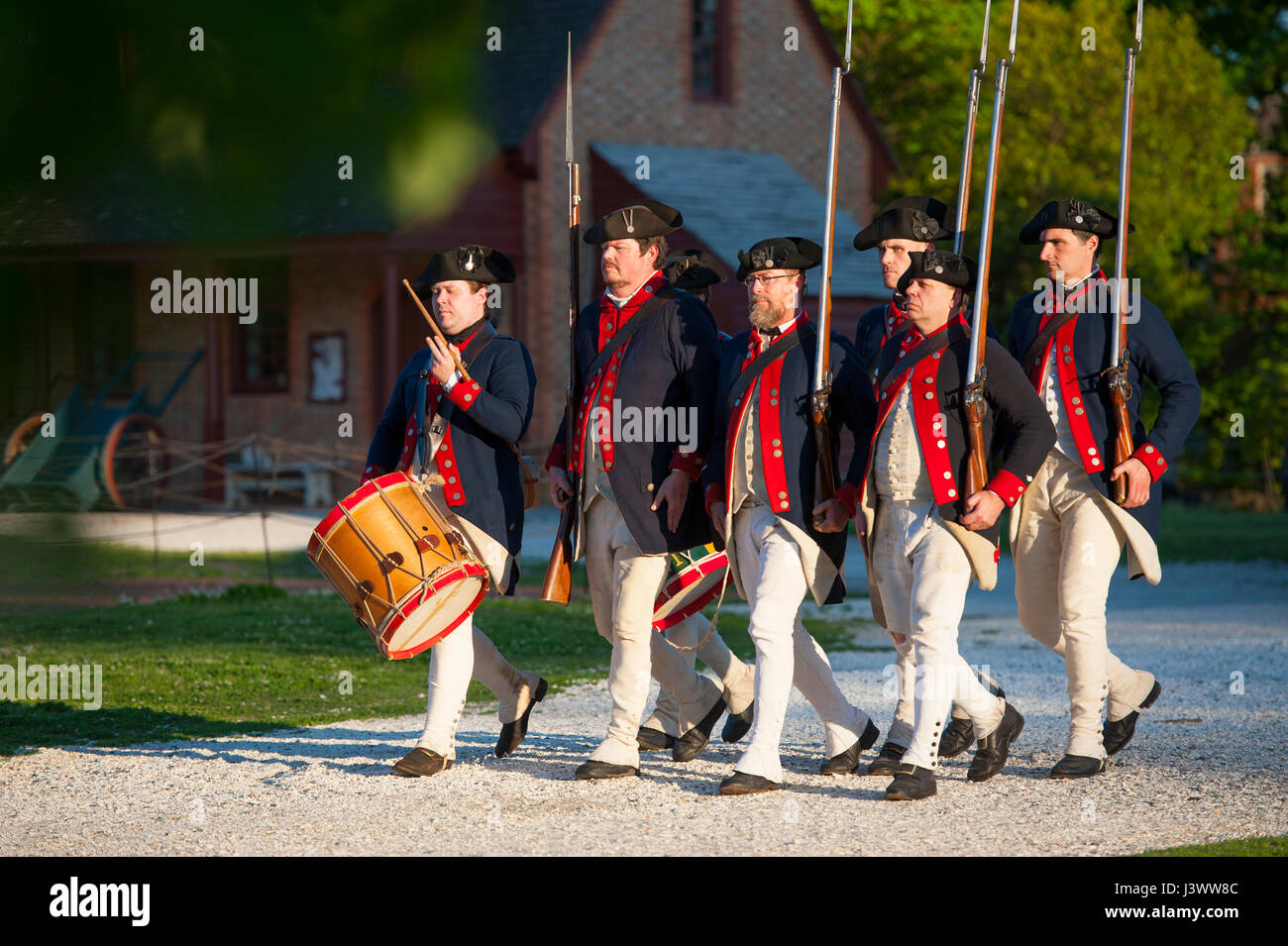 USA-Virginia VA Colonial Williamsburg historische Dolmetscher spielen Feldlager Stockfoto