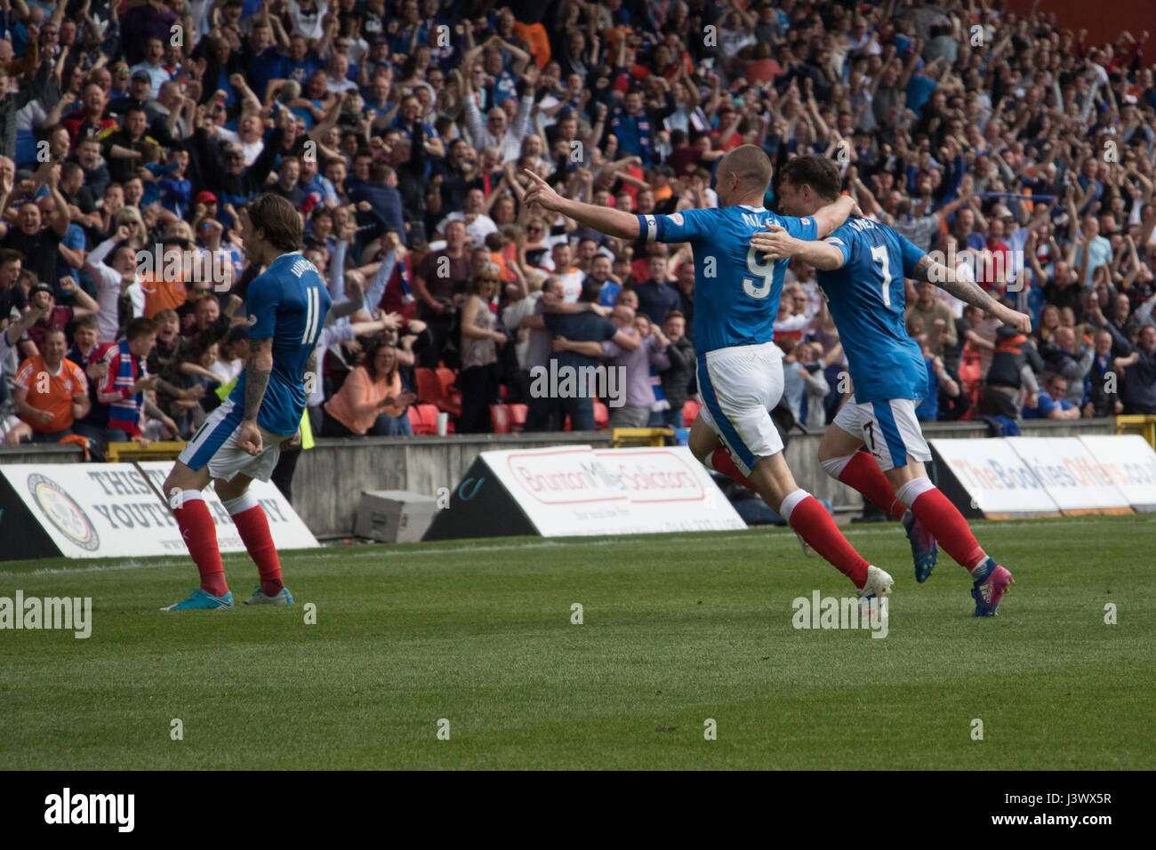 Glasgow, Schottland, Vereinigtes Königreich. 7. Mai 2017. Partick Thistle V Glasgow Rangers SPFL Sonntag, 7. Mai 2017 - Tore von Doolan, McKay und Garner sah das Spiel Ende 2-1 bis Rangers. Bildnachweis: Barry Cameron/Alamy Live-Nachrichten Stockfoto