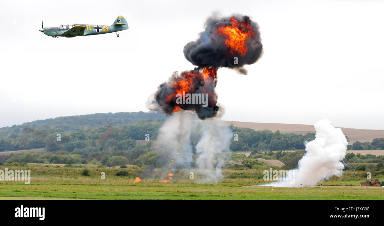 Reenactment der WW2 Flugzeug Bomben Stockfoto