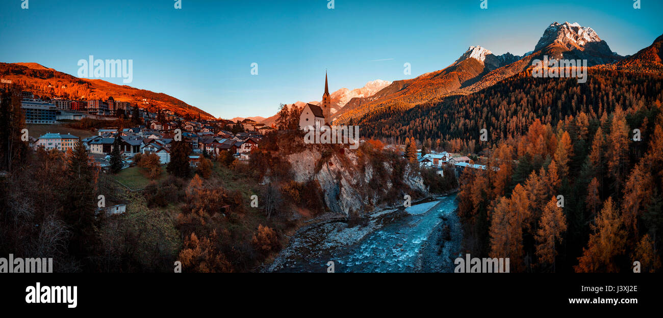 Malerische Aussicht, Scuol, Engadin, Schweiz Stockfoto