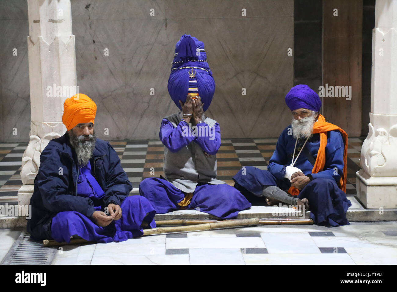 Sikhs feiern Gurpurab in Bangla Sahib Gurudwara, Neu-Delhi Stockfoto