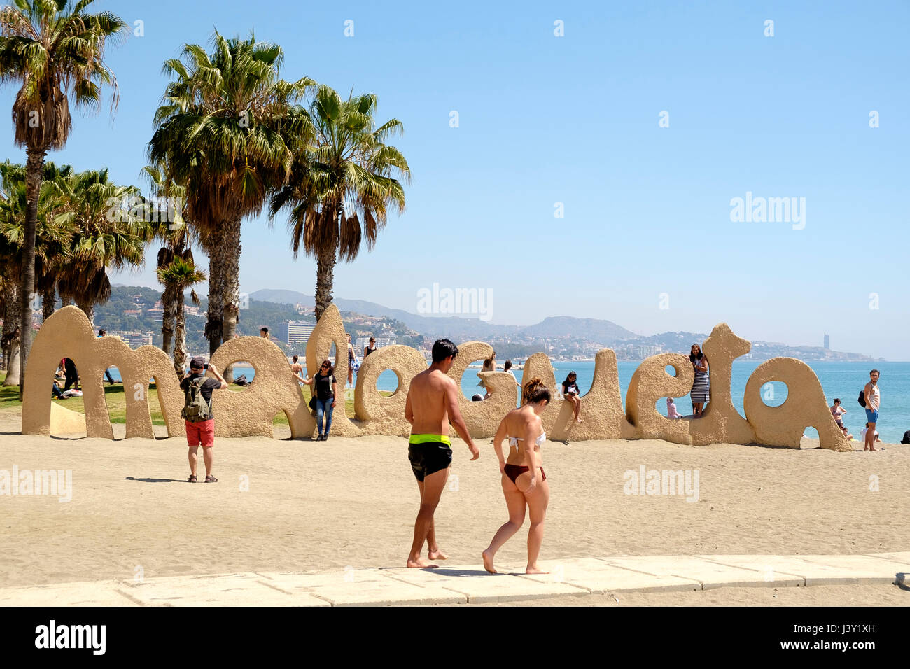 Strand La Malagueta, Malaga, Spanien während einer heißen Karwoche Semana Santa, 2017 Stockfoto
