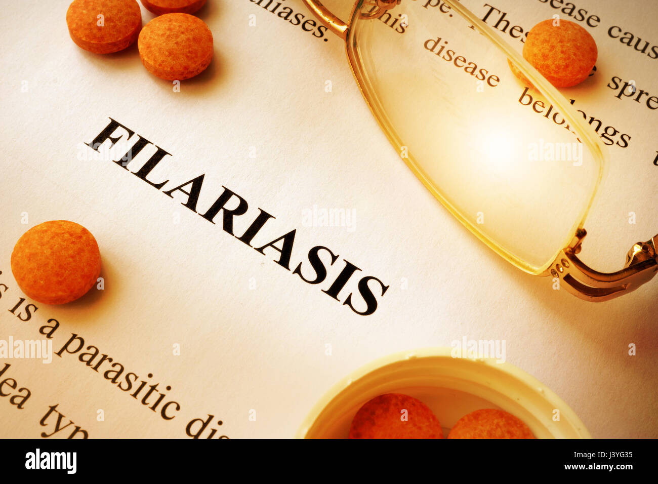 Seite mit dem Titel Filariose und Pillen. Stockfoto
