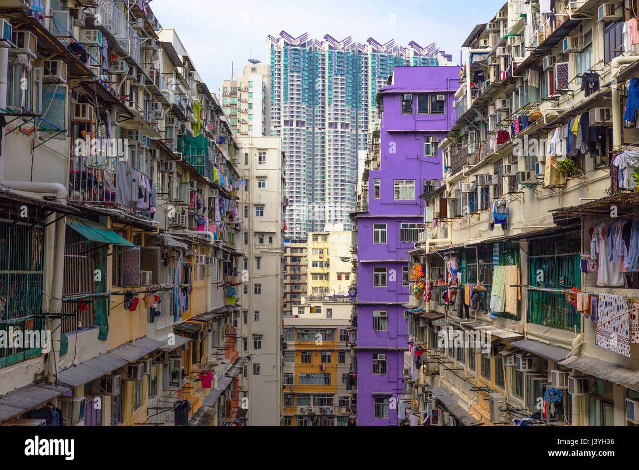 Hong Kong öffentlichen Slum Estate bei Tag Stockfoto