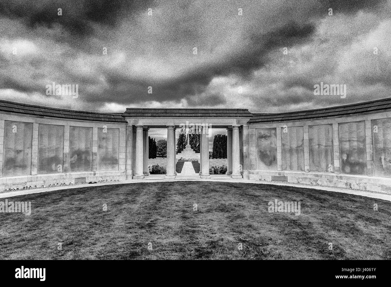 Wandpaneele in Tyne Cot Soldatenfriedhof und Gedenkstätte in West-Flandern, Belgien Stockfoto