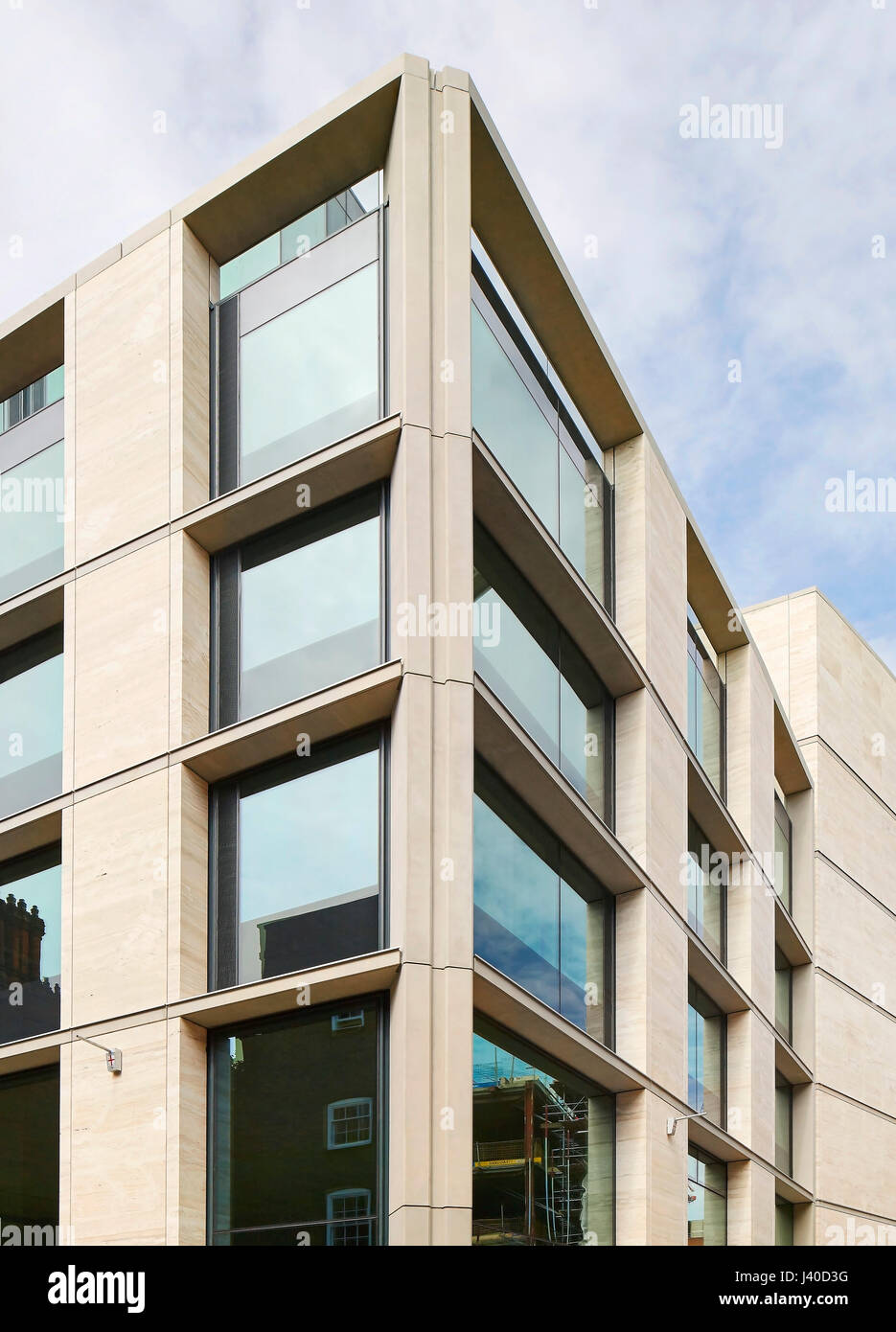 Ecke Fassade Detail. Chancery Lane, London, Vereinigtes Königreich. Architekt: Bennetts Associates Architects, 2015. Stockfoto