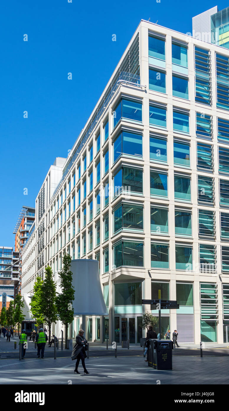 Das Gebäude mit XYZ "Baumwoll-bobbin' Features außerhalb Spinningfields, Manchester, England, UK Stockfoto