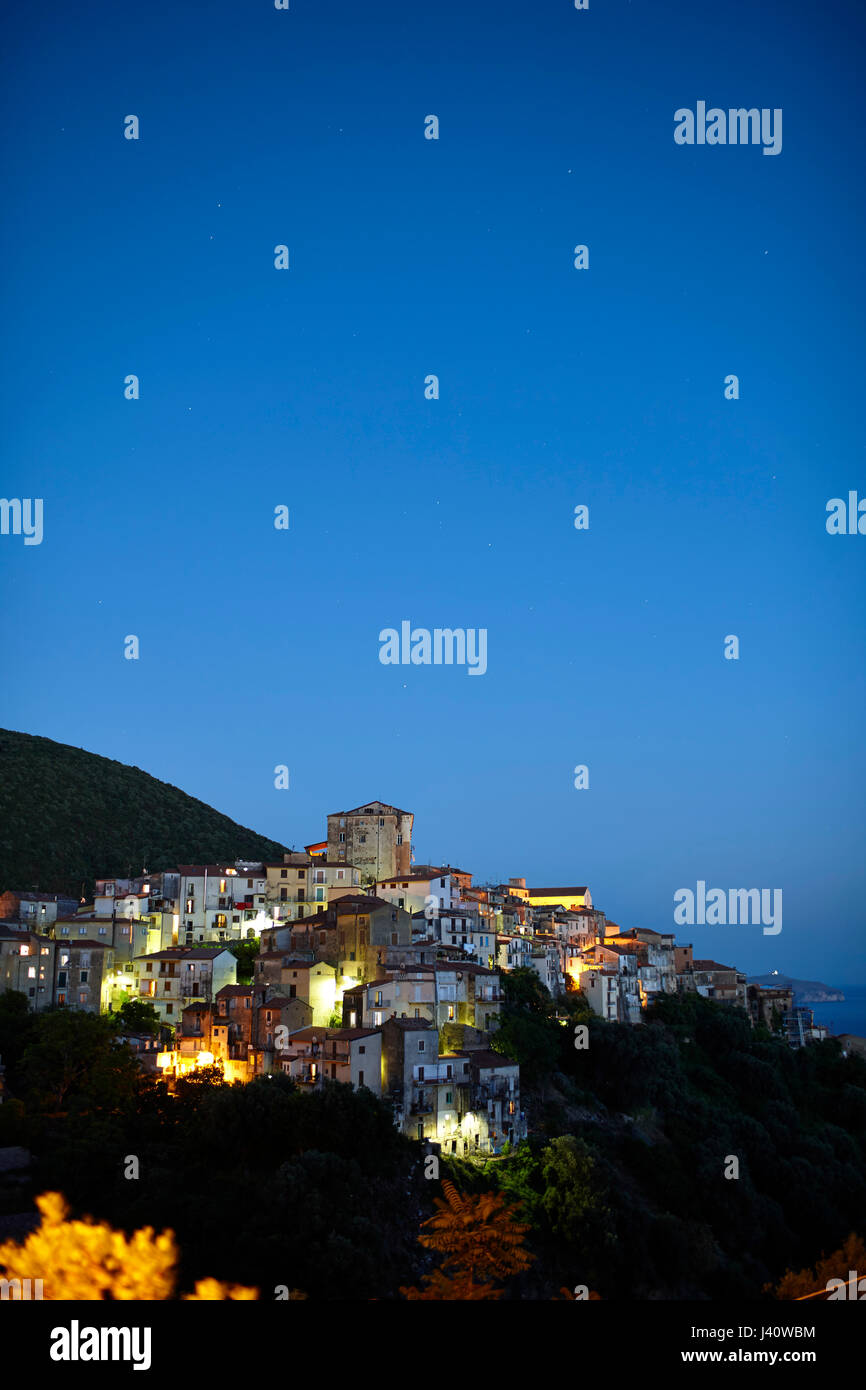 Pisciotta nachts Cilento-Küste, Provinz Salerno, Kampanien, Italien Stockfoto