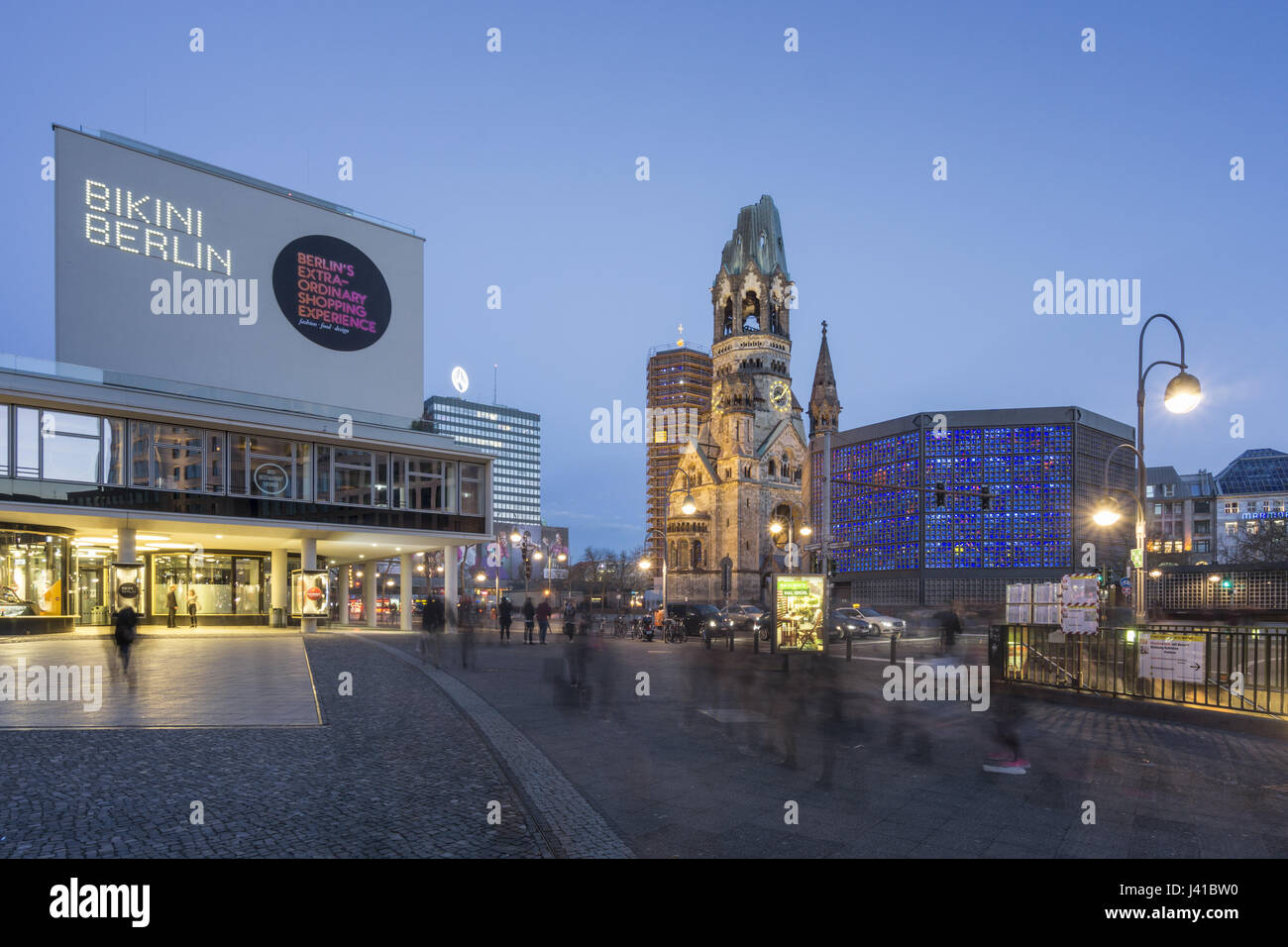 Bikini-Shopping Center, Kaiser-Wilhelm-Gedächtniskirche, Berlin, Deutschland Stockfoto