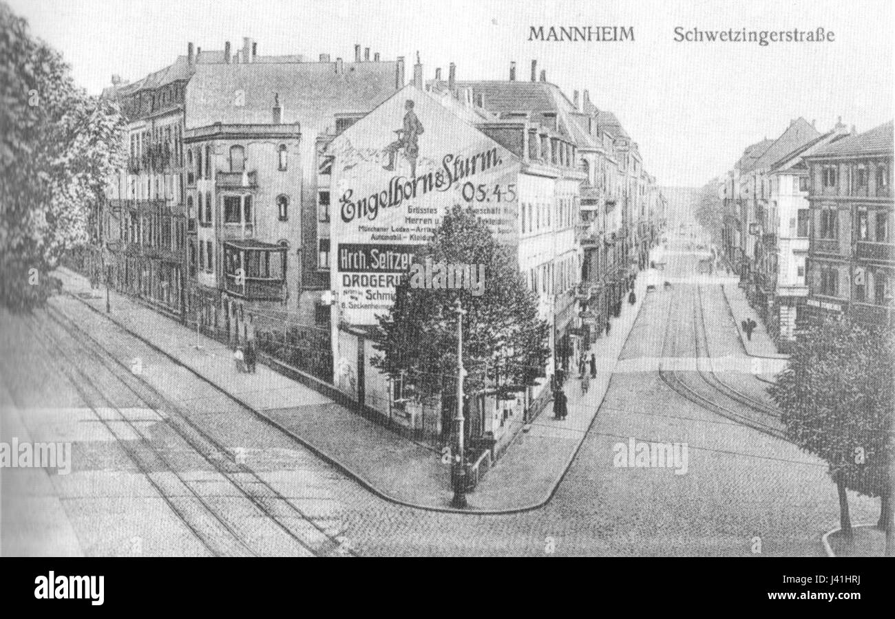 Ein historisches Foto oder Dokument aus dem Jahr 1906, das die Mannheimer Schwetzingerstraße zeigt, die städtebauliche Entwicklung und Architektur des frühen 20. Jahrhunderts widerspiegelt. Stockfoto