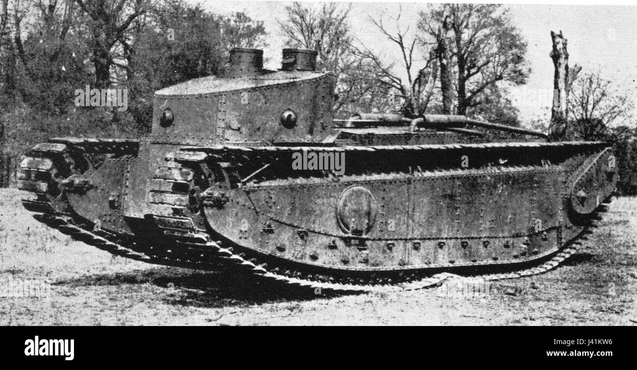 Dies bezieht sich auf eine modifizierte Version des Medium Mark D, eines britischen Militärpanzers, der während des Ersten Weltkriegs eingesetzt wurde. Stockfoto