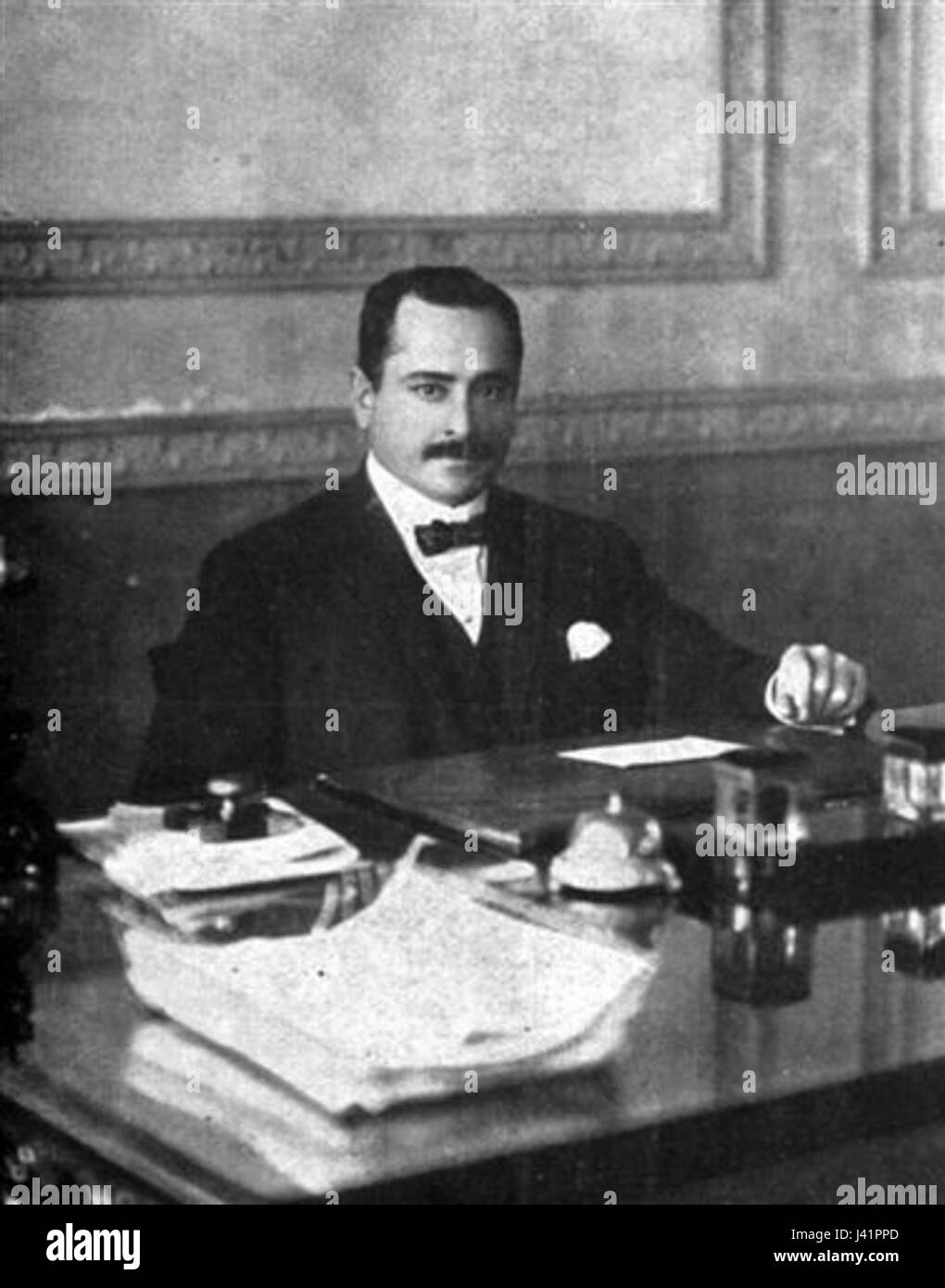 LUIS RIART bezieht sich auf eine Person, möglicherweise einen Künstler oder eine historische Figur, obwohl spezifische Details begrenzt sind. Stockfoto