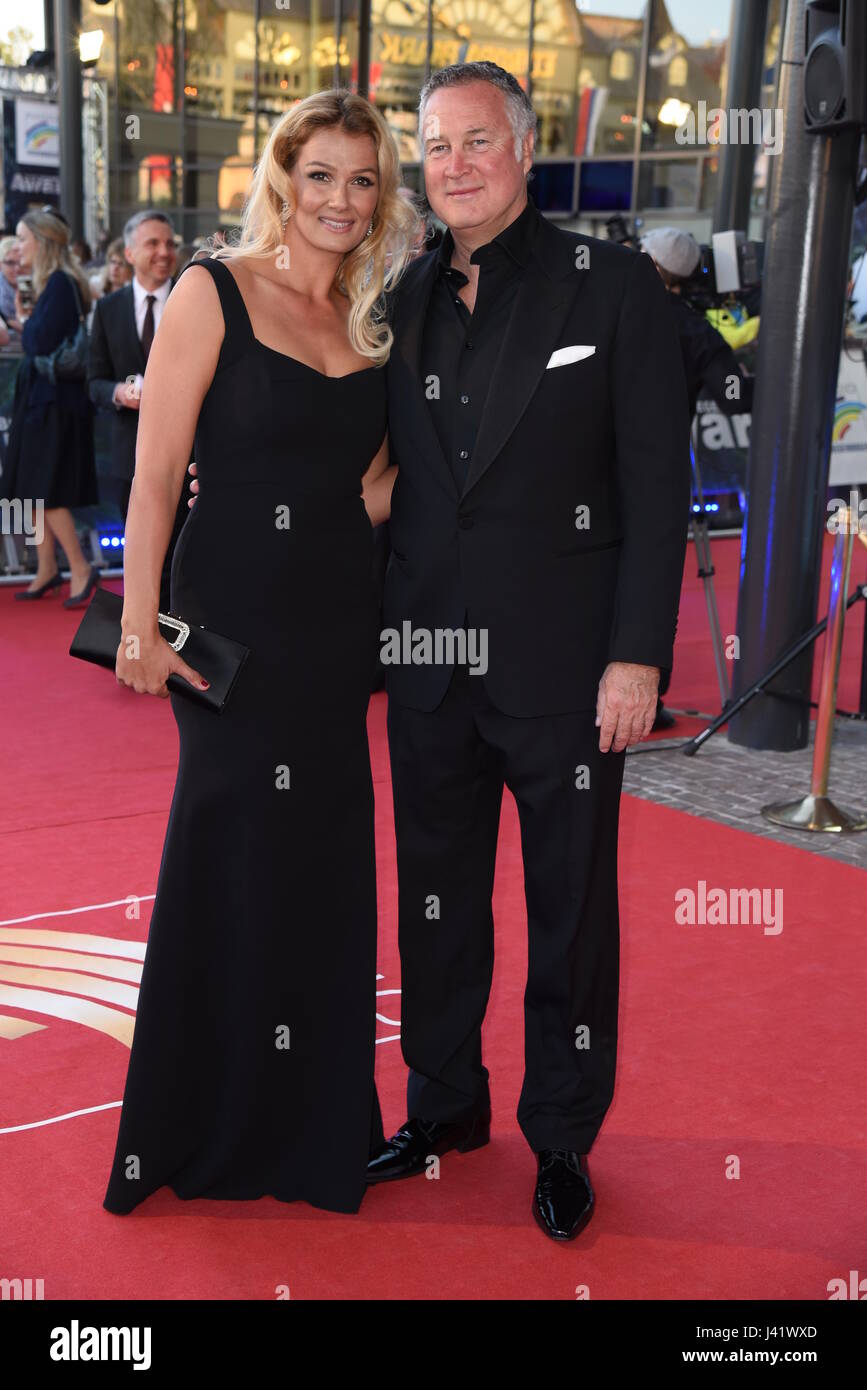 Radio Regenbogen Award 2017 im Europa-Park - Ankünfte mit: Franziska van Almsick, Jürgen B. Harder wo: Rust, Deutschland bei: 7. April 2017 Credit: WENN.com Stockfoto