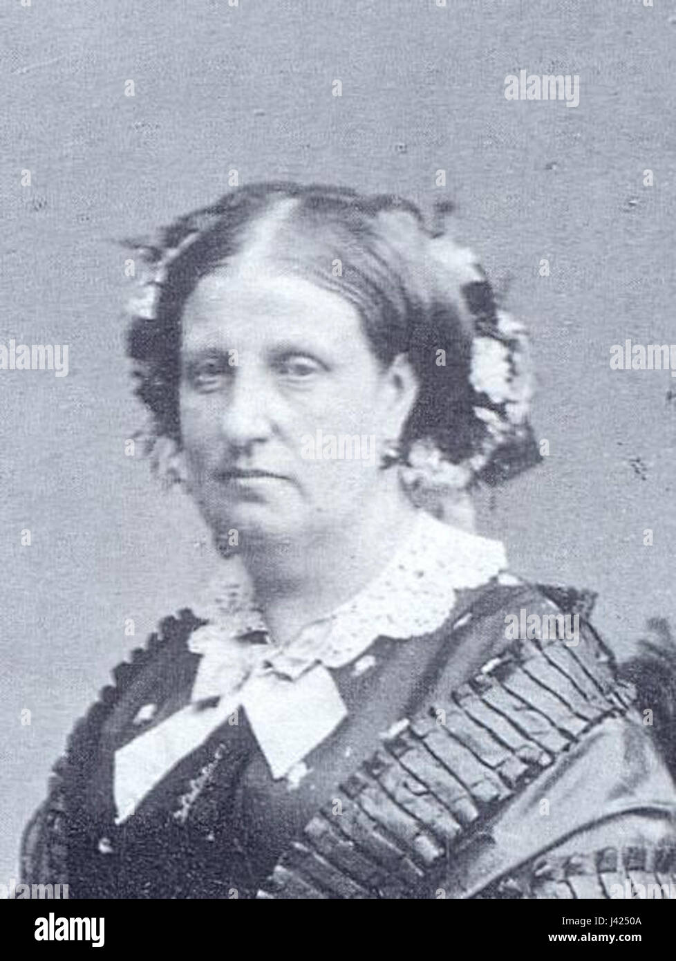 Maria Antonia von den beiden Sizilien war eine italienische Königsfigur, und dieses Porträt aus der Zeit um 1870 fängt ihre Ähnlichkeit im Detail ein und hebt die Mode und das königliche Bild der Zeit hervor. Stockfoto Maria Antonia von den beiden Sizilien war eine italienische Königsfigur, und dieses Porträt aus der Zeit um 1870 fängt ihre Ähnlichkeit im Detail ein und hebt die Mode und das königliche Bild der Zeit hervor. Stockfoto