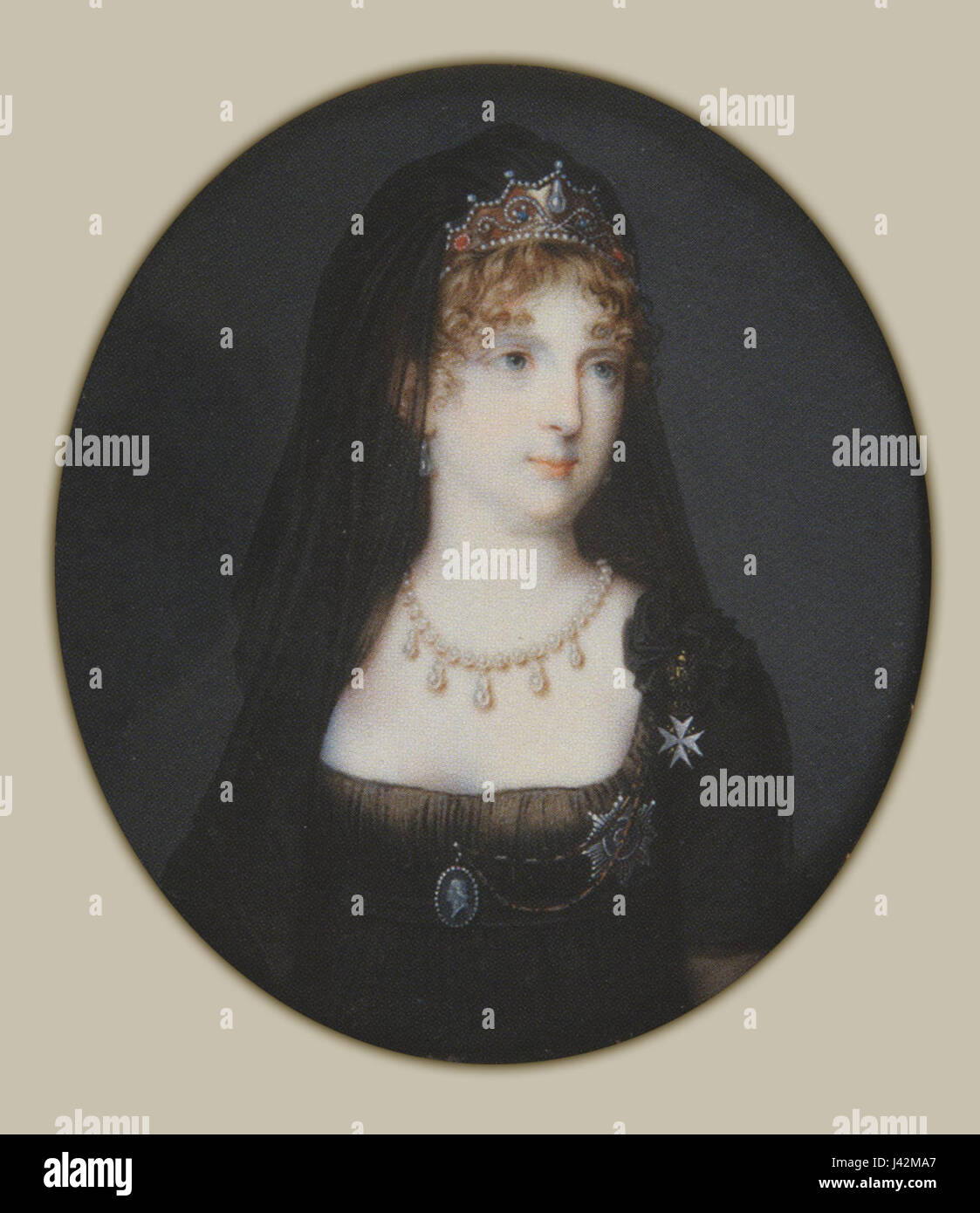 Dieses Miniaturporträt von Maria Feodorowna aus dem 19. Jahrhundert, das von einem anonymen Künstler geschaffen wurde, spiegelt den Stil und die Eleganz der russischen Aristokratie während dieser Zeit wider. Das Kunstwerk in Pawlowsk bietet einen Einblick in das königliche Porträt der Zeit. Stockfoto