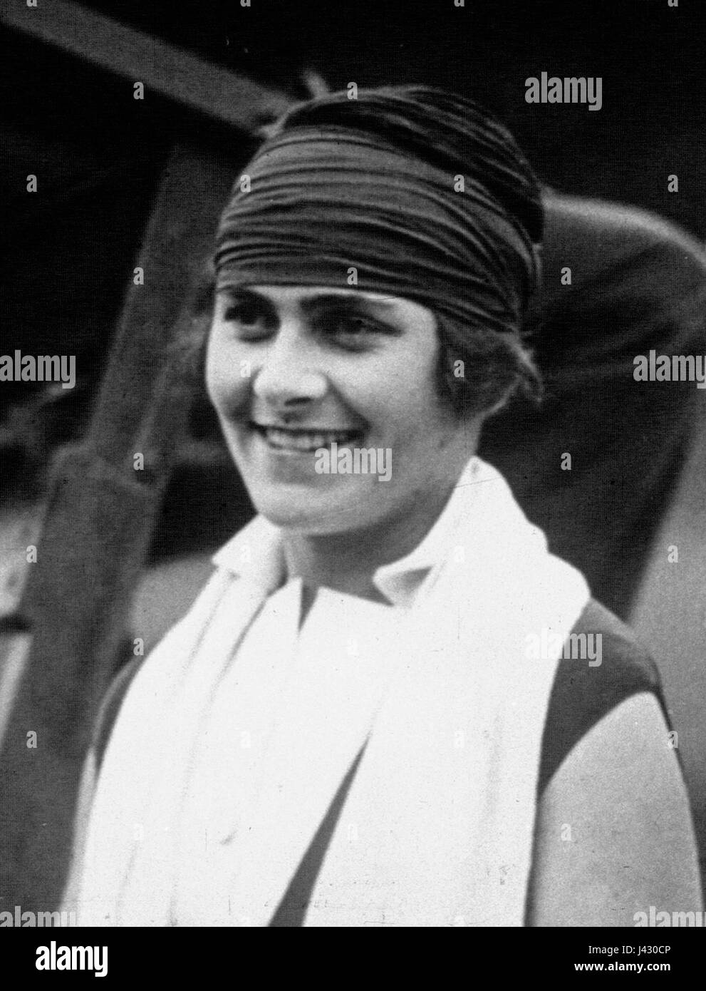 Lili de Alvarez war eine spanische Tennisspielerin, die für ihre Leistungen in den 1920er Jahren bekannt war Sie war die erste Spanierin, die in Wimbledon spielte, was einen wichtigen Meilenstein in der Tennisgeschichte darstellt. Stockfoto
