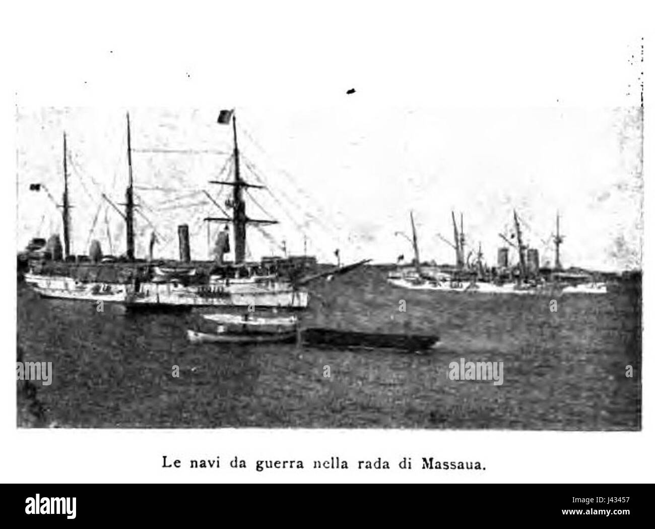 Le Navi da Guerra Nella Rada di Massaua Stockfoto