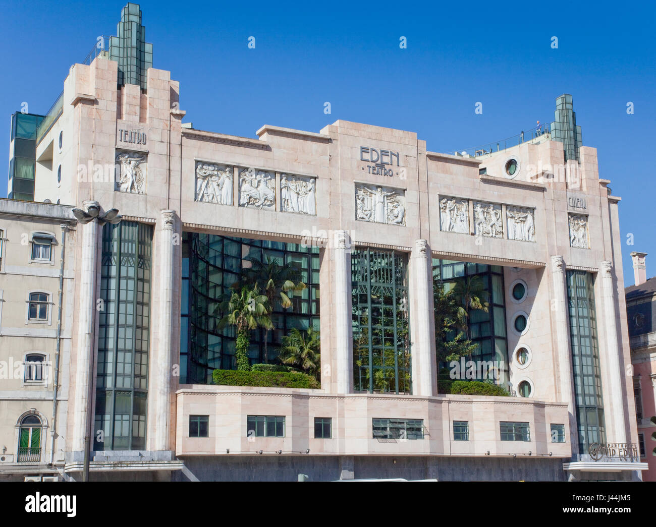 Portugal, Lissabon, Estremadura, Baixa, Teatro Eden Art-deco-ehemalige Kino jetzt Hotel Avenue da Liberdade. Stockfoto