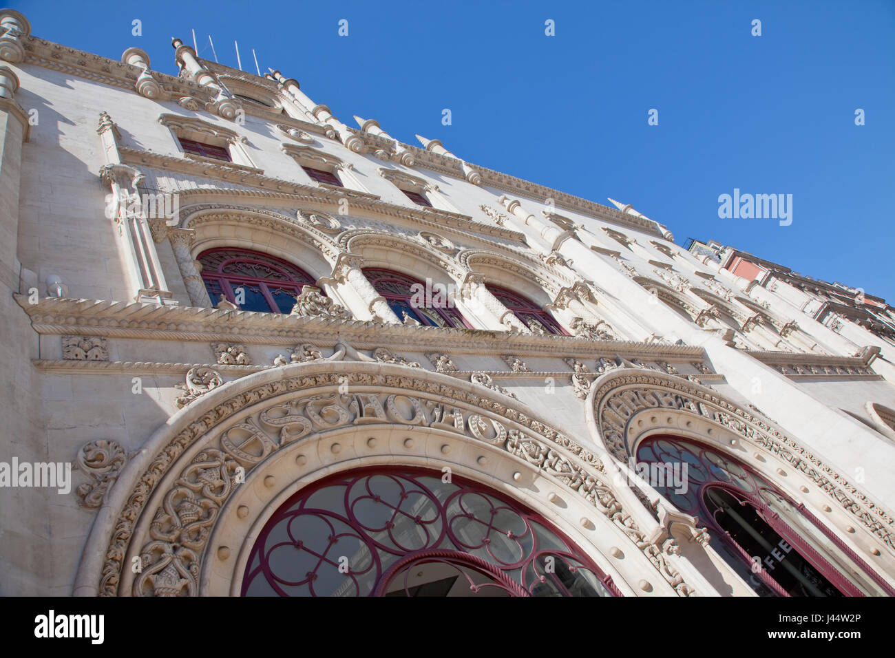 Portugal, Estredmadura, Lissabon, Baixa, reich verzierten Eingang zum Rossio-Bahnhof. Stockfoto