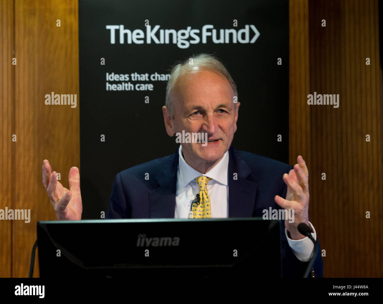 Chris Ham, Chief Executive von The Kings Fund hält eine Rede an medizinische Fachkräfte Stockfoto