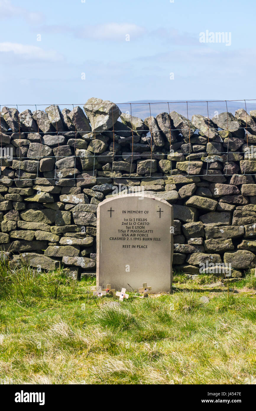 Seite der B-24J 42-100322 Flugzeuge die stürzte auf Burn fiel, Wald von Bowland auf die 01.02.1945 4 Mitglieder des 19 Crew zu töten. Stockfoto