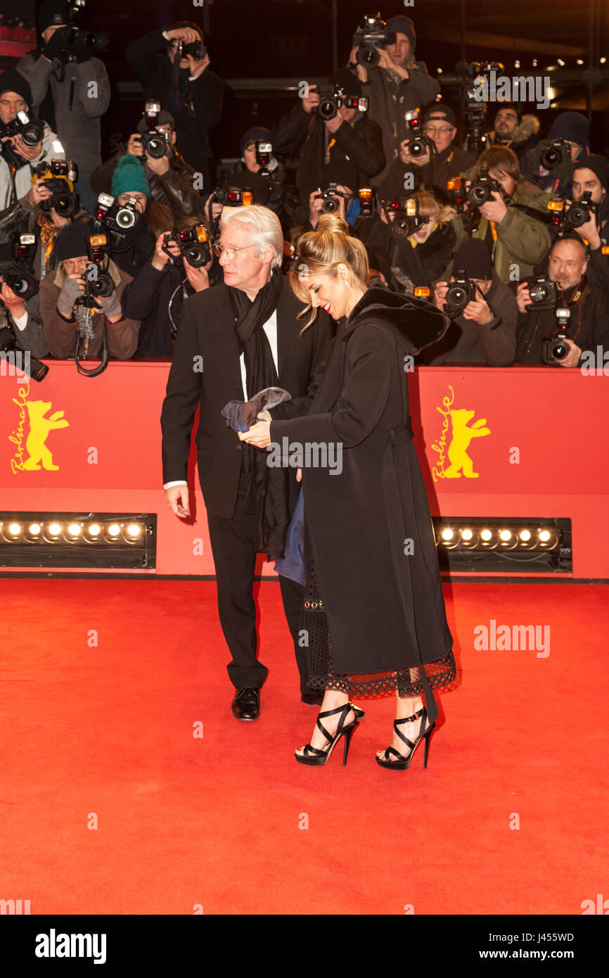 Richard Gere und Alejandra Silva auf Berlinale 2017 Stockfoto