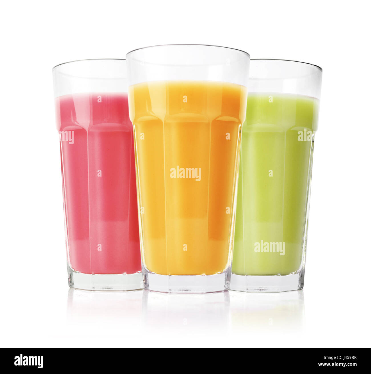 Grün, rosa und gelben Smoothies in Gläsern isoliert auf weißem Hintergrund Stockfoto
