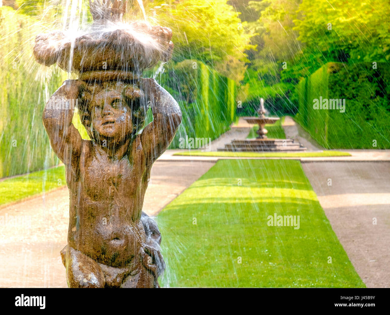 Ville Venete Brunnen Statue Kind Dusche Stockfoto