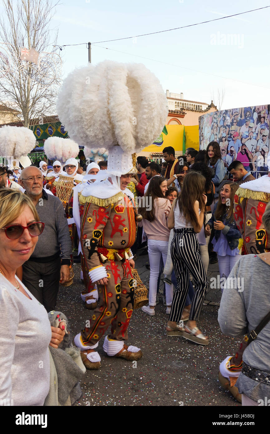 Typische Belgien Traditionen, Karneval mit Prinz und Gilles bei Parade, Spanien Stockfoto